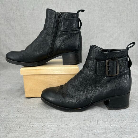 Clarks Mila Charm Boots Black Leather Ankle‎ Bootie Buckle Women’s Size 7 - Picture 2 of 10